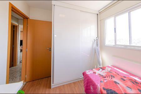 Apartamento à venda com 74m², 3 quartos e 2 vagasQuarto 2