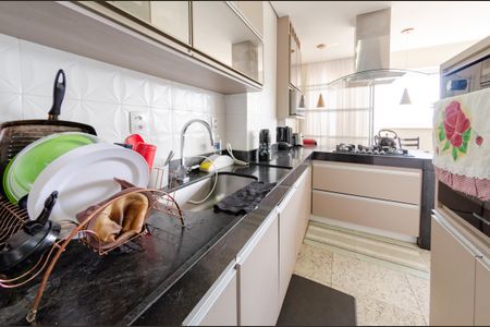 Apartamento à venda com 74m², 3 quartos e 2 vagasCozinha