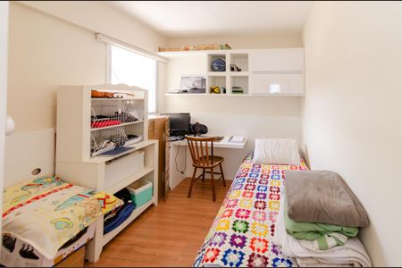 Apartamento à venda com 74m², 3 quartos e 2 vagasQuarto 1