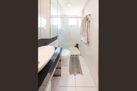 Apartamento à venda com 74m², 3 quartos e 2 vagasBanheiro suíte