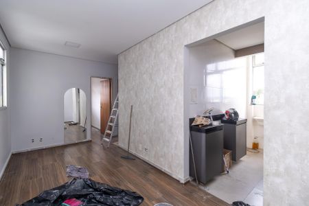 Sala de apartamento à venda com 3 quartos, 72m² em Santa Monica, Belo Horizonte