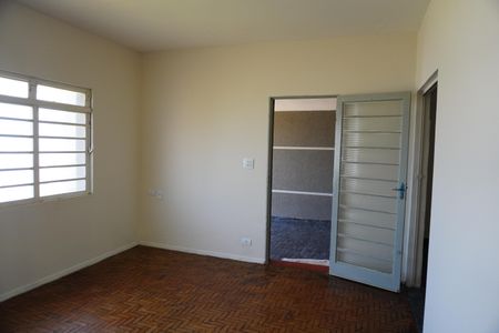 Casa para alugar com 115m², 3 quartos e 2 vagasSala