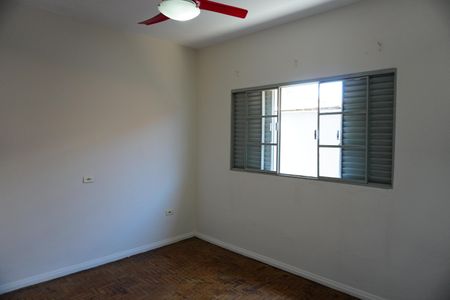 Casa para alugar com 115m², 3 quartos e 2 vagasQuarto 2