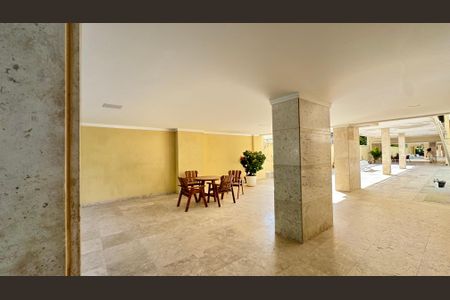 Apartamento para alugar com 100m², 2 quartos e 1 vagaÁrea comum