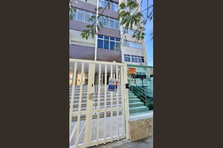 Apartamento para alugar com 100m², 2 quartos e 1 vagaFachada