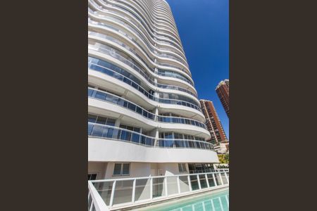 Apartamento para alugar com 70m², 2 quartos e 2 vagasFachada