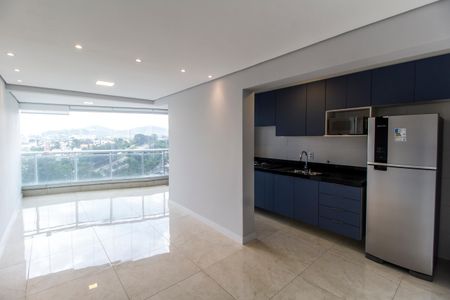 Sala  de apartamento para alugar com 2 quartos, 7m² em Empresarial 18 do Forte, Barueri