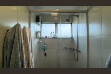 Apartamento à venda com 133m², 3 quartos e 3 vagasBanheiro da Suíte 1