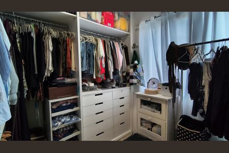 Apartamento à venda com 133m², 3 quartos e 3 vagasCloset da Suíte 1
