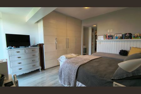 Apartamento à venda com 133m², 3 quartos e 3 vagasSuíte 2