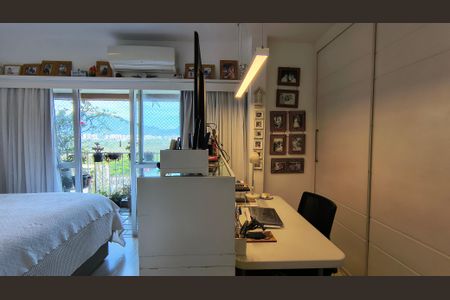 Apartamento à venda com 133m², 3 quartos e 3 vagasSuíte 1