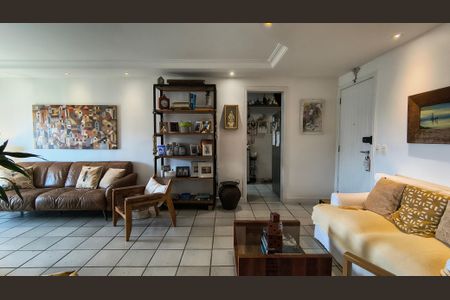 Apartamento à venda com 133m², 3 quartos e 3 vagasSala