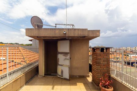 Casa à venda com 195m², 3 quartos e 2 vagasLaje