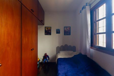 Casa à venda com 195m², 3 quartos e 2 vagasQuarto 3