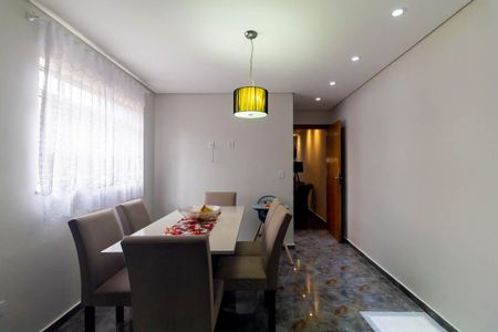 Casa à venda com 195m², 3 quartos e 2 vagasCopa