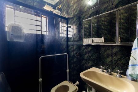 Casa à venda com 195m², 3 quartos e 2 vagasBanheiro 3