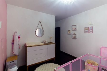 Casa à venda com 195m², 3 quartos e 2 vagasQuarto 2