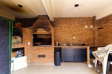 Casa à venda com 195m², 3 quartos e 2 vagasChurrasqueira