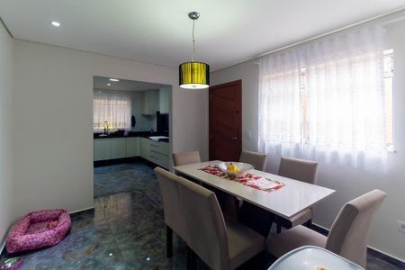 Casa à venda com 195m², 3 quartos e 2 vagasCopa