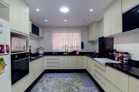 Casa à venda com 195m², 3 quartos e 2 vagasCozinha