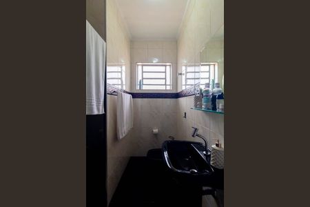 Casa à venda com 195m², 3 quartos e 2 vagasBanheiro da Suíte