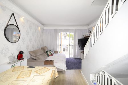 Casa à venda com 2 quartos, 132m² em Cambuci, São Paulo