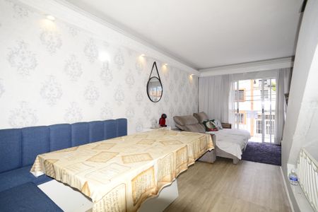 Casa à venda com 2 quartos, 132m² em Cambuci, São Paulo