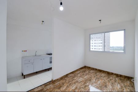 Sala de apartamento para alugar com 2 quartos, 42m² em Vila Nova Bonsucesso, Guarulhos