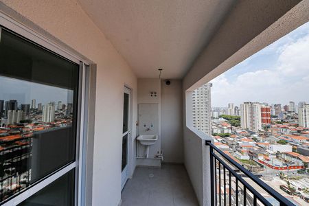 Apartamento à venda com 42m², 2 quartos e sem vaga Apartamento à venda com 42m², 2 quartos e sem vagaVaranda