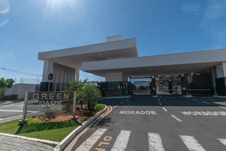 Casa de condomínio para alugar com 240m², 3 quartos e 5 vagasFachada e Portaria 