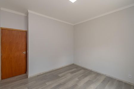 Casa de condomínio para alugar com 240m², 3 quartos e 5 vagasSuíte Master