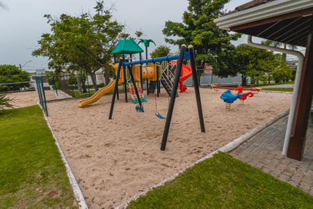 Casa de condomínio para alugar com 240m², 3 quartos e 5 vagasÁrea comum - Playground