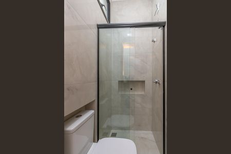 Casa de condomínio para alugar com 240m², 3 quartos e 5 vagasBanheriro Corredor 