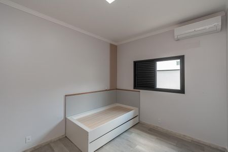 Casa de condomínio para alugar com 240m², 3 quartos e 5 vagasSuíte 2