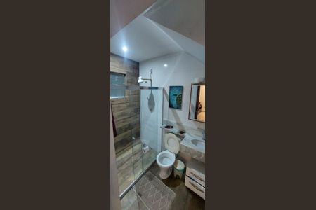 Casa de condomínio à venda com 180m², 3 quartos e 1 vagaBanheiro