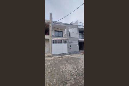Casa de condomínio à venda com 180m², 3 quartos e 1 vagaÁrea externa