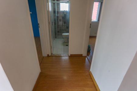 Corredor  de apartamento para alugar com 2 quartos, 54m² em Jardim Pitangueiras, Diadema