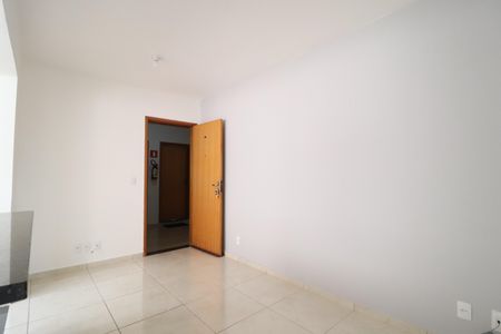 Sala de apartamento para alugar com 2 quartos, 50m² em Aclimação, Uberlândia