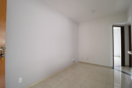 Sala de apartamento para alugar com 2 quartos, 50m² em Aclimação, Uberlândia