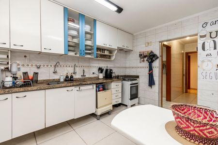 Apartamento à venda com 198m², 4 quartos e 2 vagasCozinha