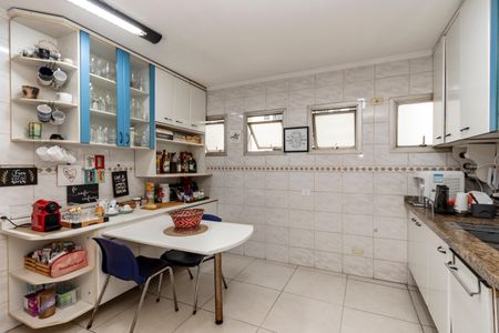 Apartamento à venda com 198m², 4 quartos e 2 vagasCozinha