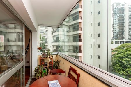 Apartamento à venda com 198m², 4 quartos e 2 vagasVaranda