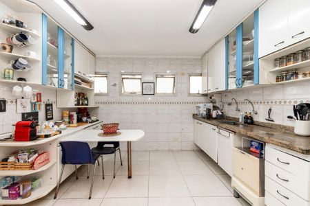 Apartamento à venda com 198m², 4 quartos e 2 vagasCozinha