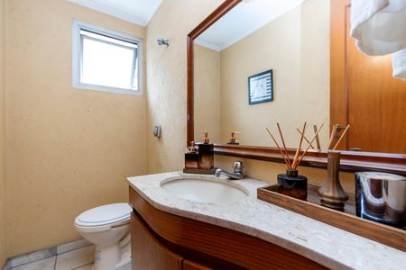 Apartamento à venda com 198m², 4 quartos e 2 vagasLavabo