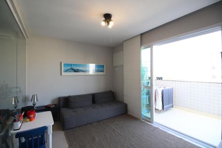 Apartamento à venda com 143m², 2 quartos e 2 vagasSala 2