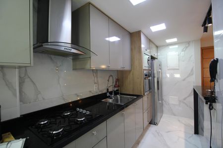 Apartamento à venda com 143m², 2 quartos e 2 vagasCozinha