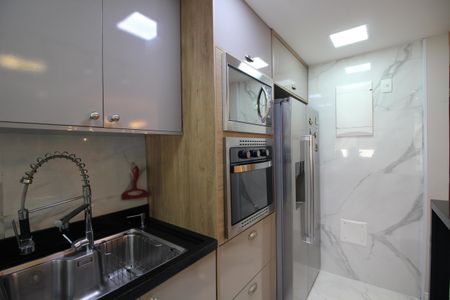 Apartamento à venda com 143m², 2 quartos e 2 vagasCozinha