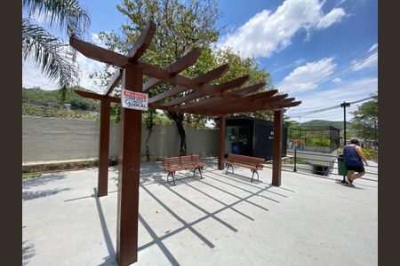 Apartamento para alugar com 55m², 2 quartos e sem vagaÁrea comum