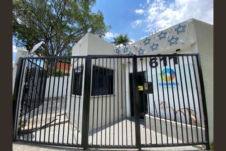 Apartamento para alugar com 55m², 2 quartos e sem vagaFachada