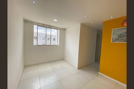 sala de apartamento à venda com 2 quartos, 55m² em Tomás Coelho, Rio de Janeiro